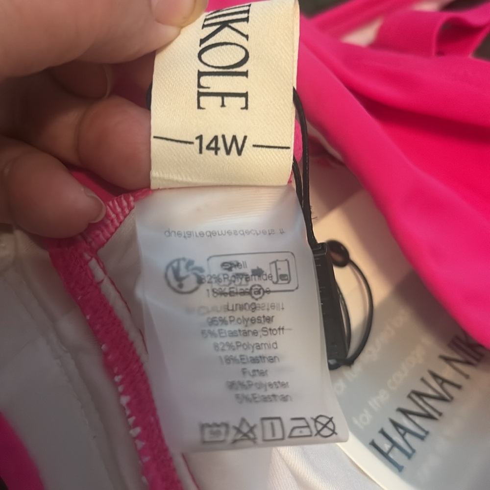 NWT Hannah Nikole Swim Top Hot Pink 14W - Picture 6 of 6